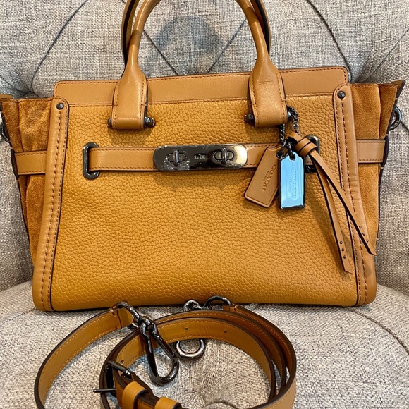 Coach swagger - Picture 2 of 4